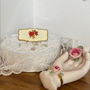 Elegant Floral Lipstick Holder with Rose Design & Mirror